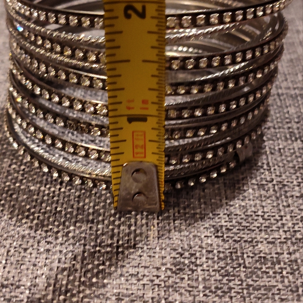 Cache Bracelet - Picture 9 of 9